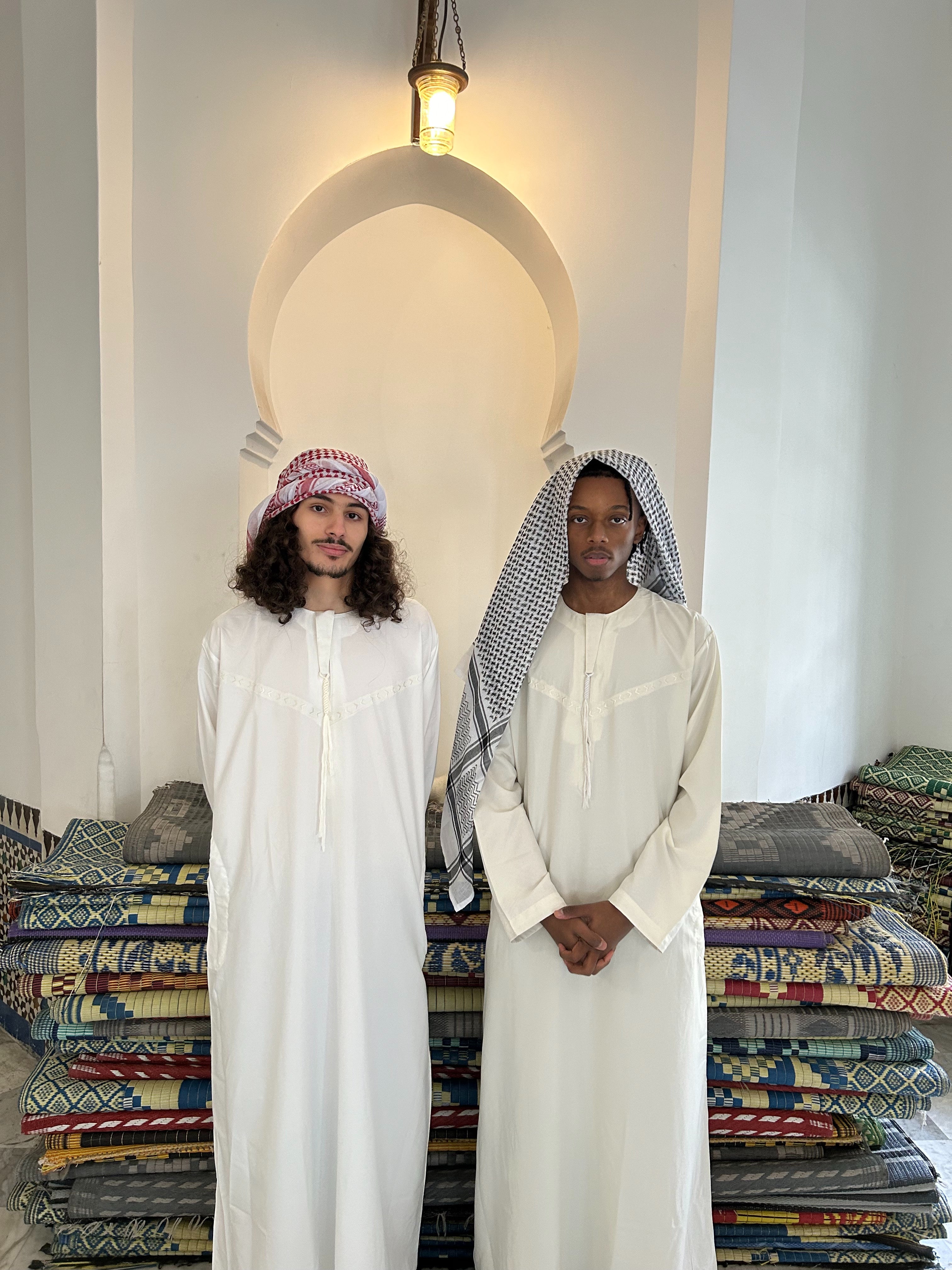 قميص مطرَح