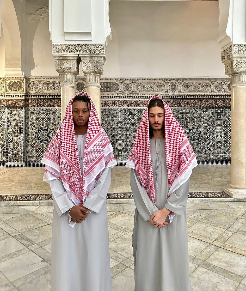 قميص مطرّز