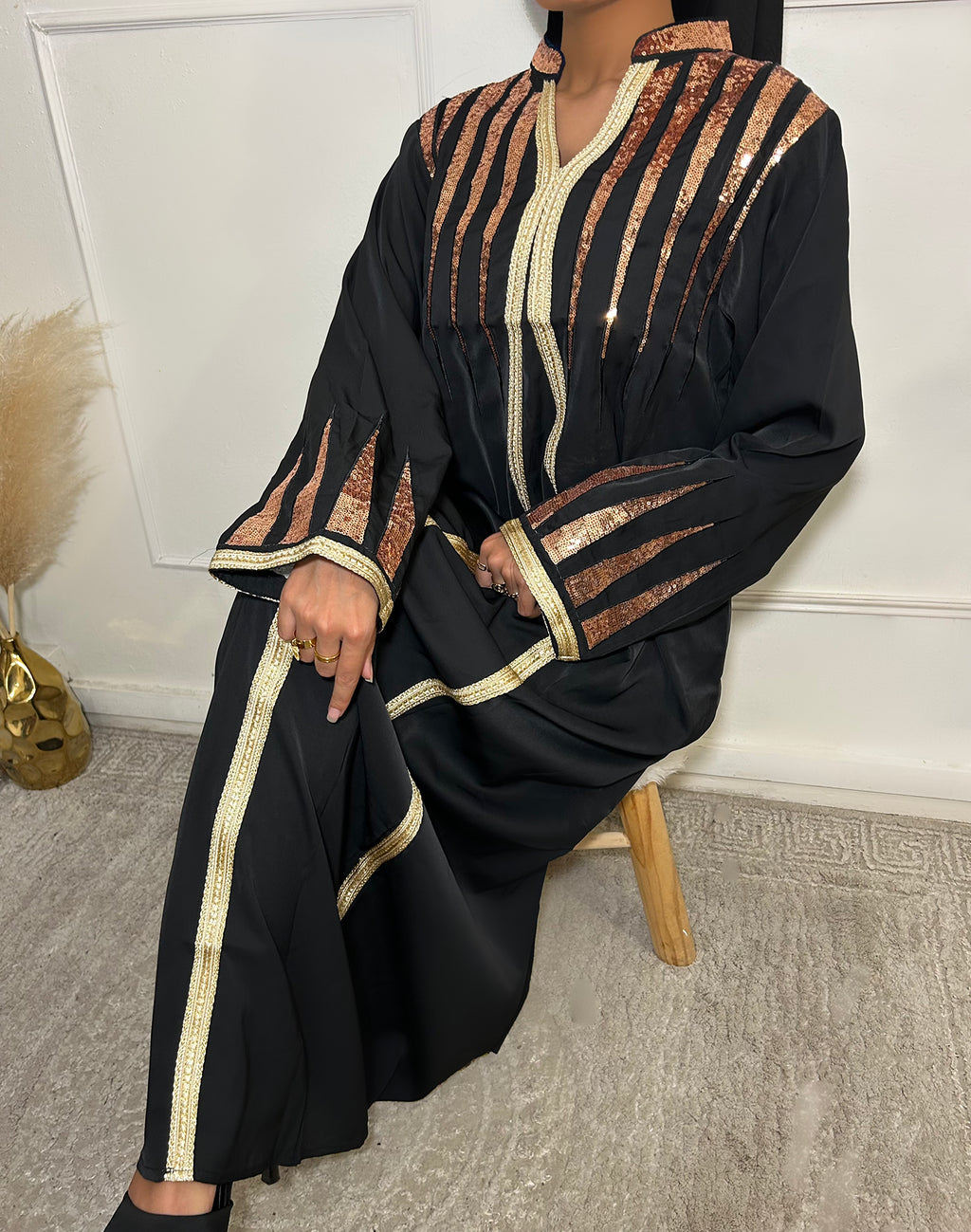 عباية خليفة
