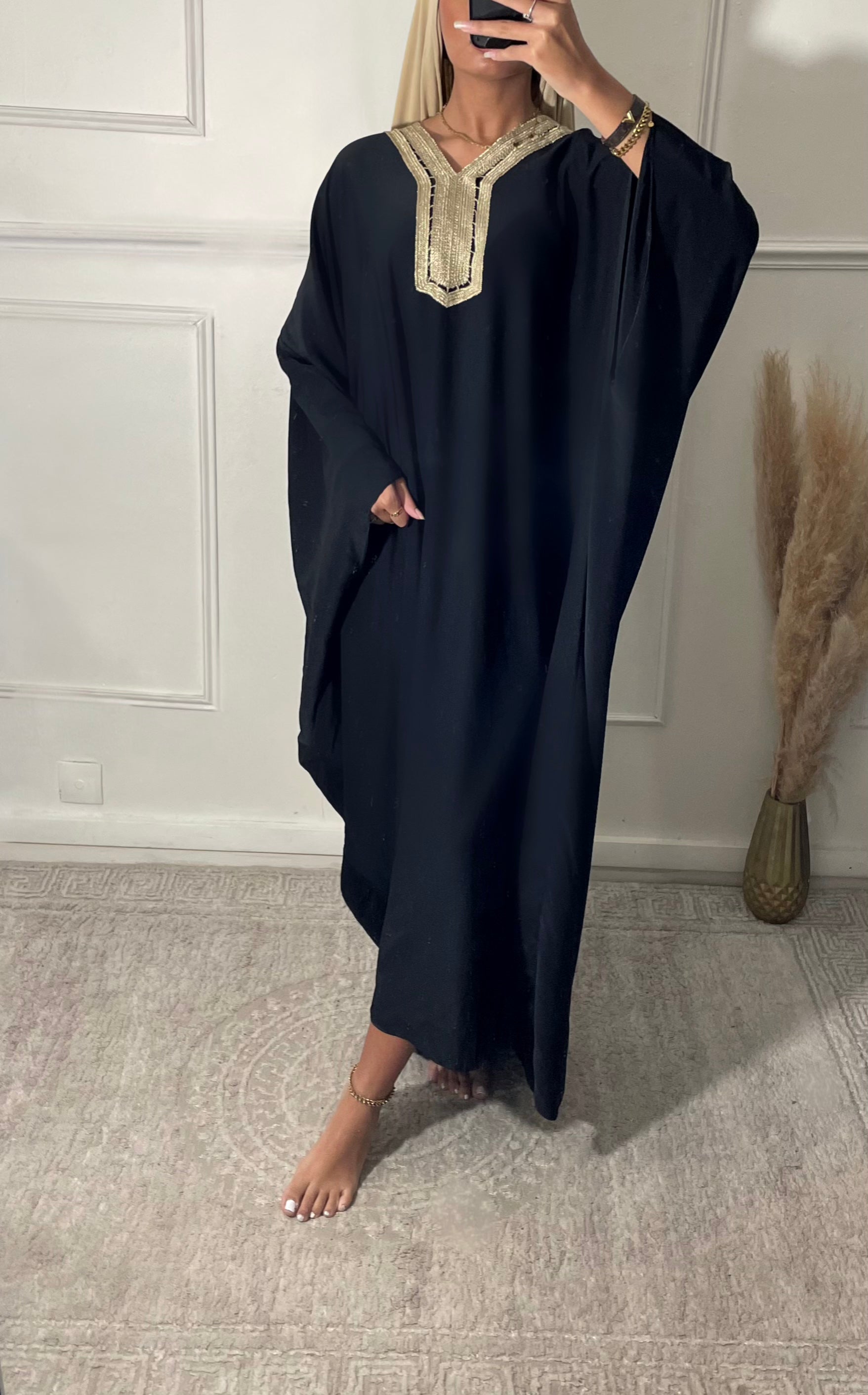 Abaya Lana