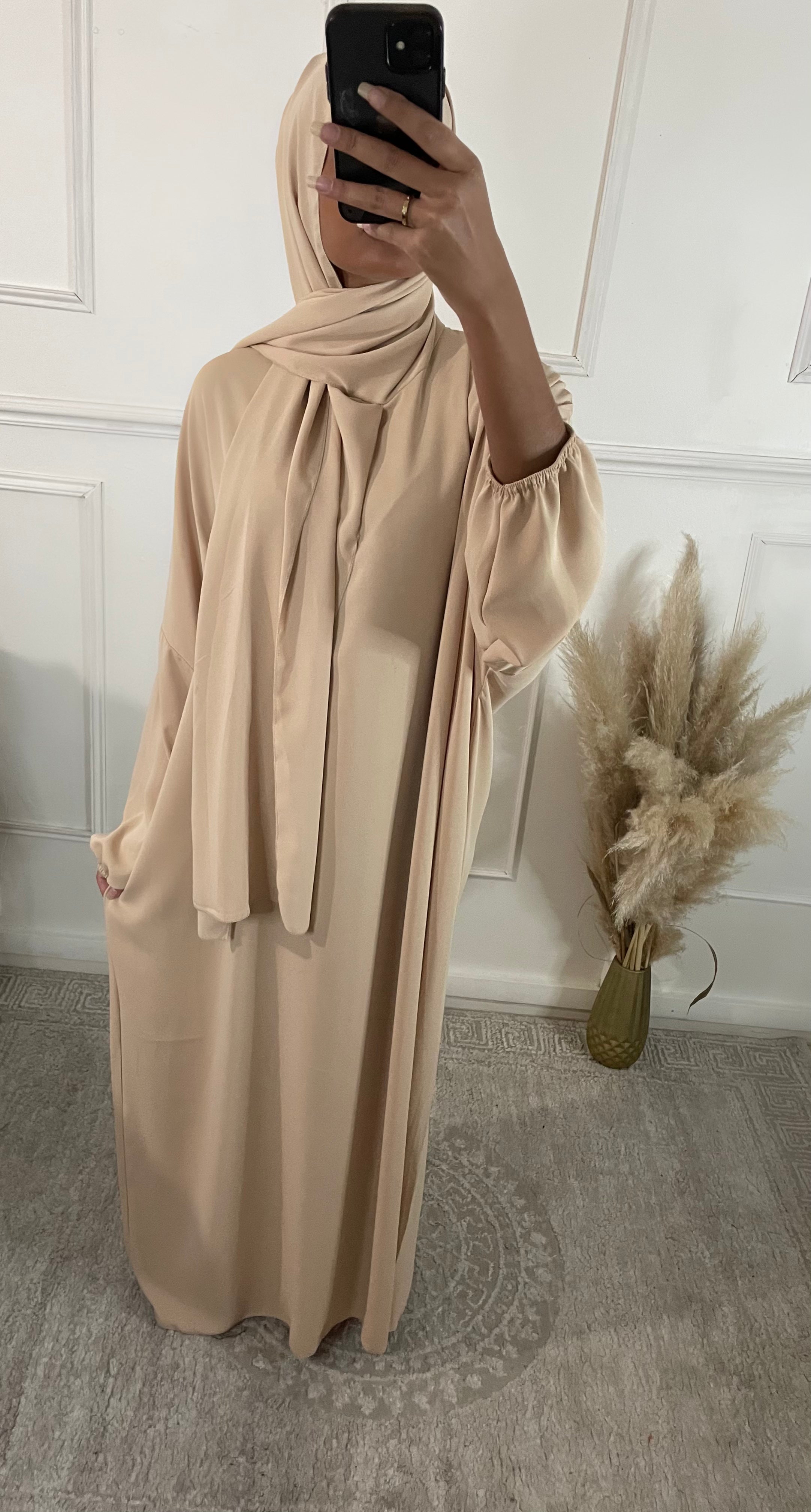 عباية بحجاب مدمج